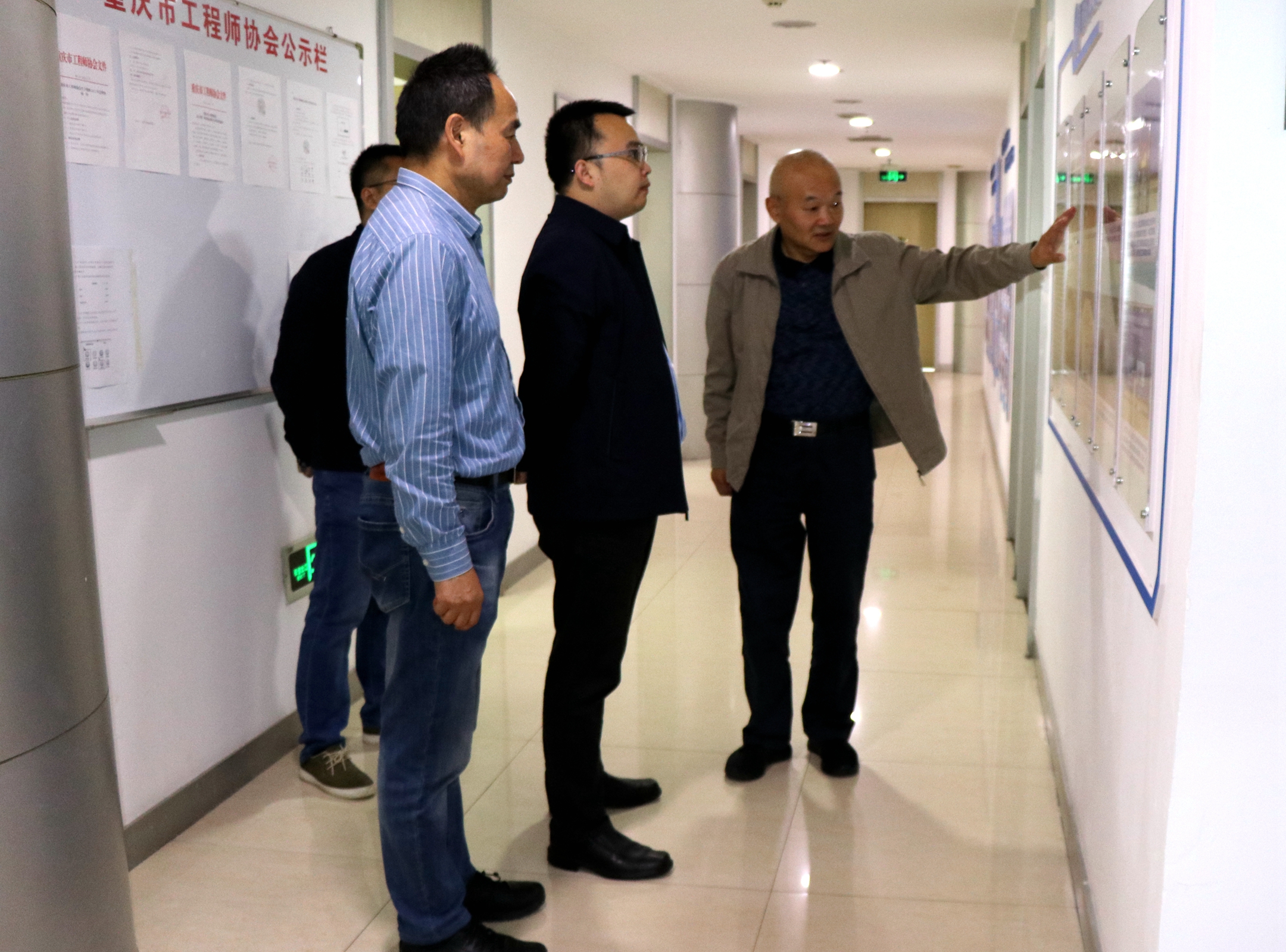 重庆市民政局指导我会工作